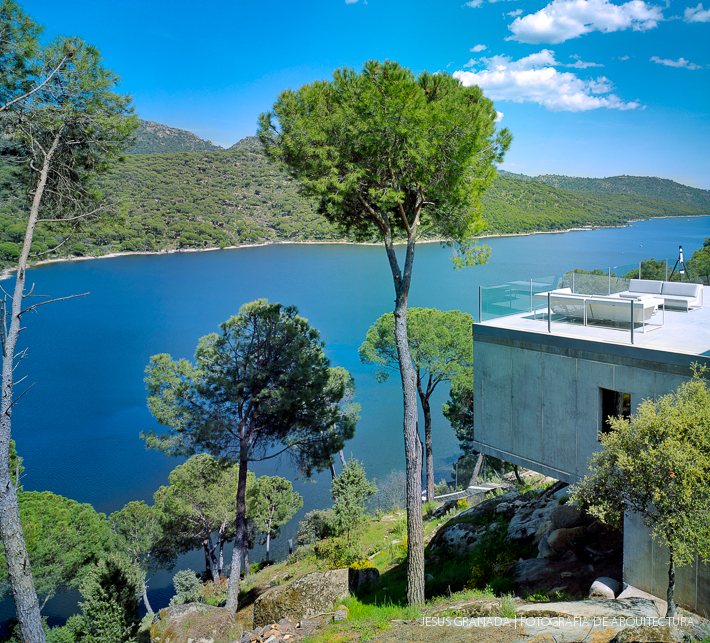 casa en un pantano moremas arquitectos 37008