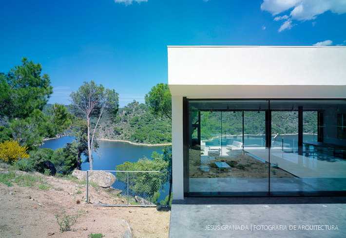 casa en un pantano moremas arquitectos 37019