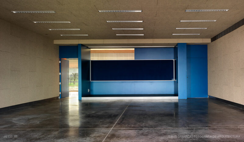 SEVILLA AULARIO PABLO OLAVIDE MGM ARQUITECTOS EDUCACION JG333 05