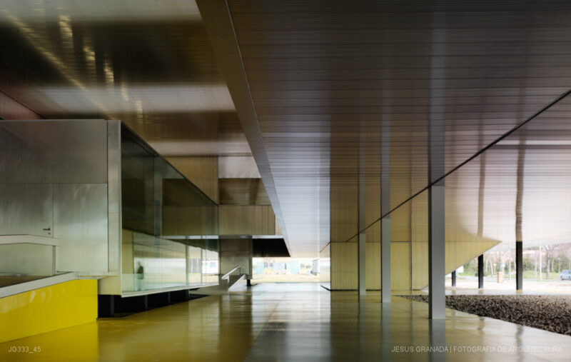 SEVILLA AULARIO PABLO OLAVIDE MGM ARQUITECTOS EDUCACION JG333 45