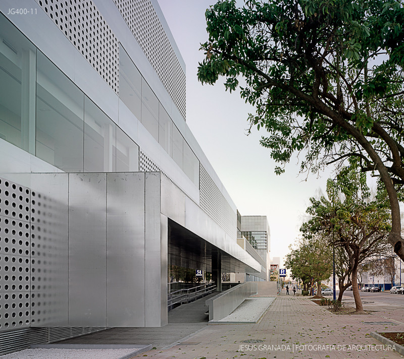 mgm hospital cartuja sevilla arquitectura andalucia morales giles jg400 11