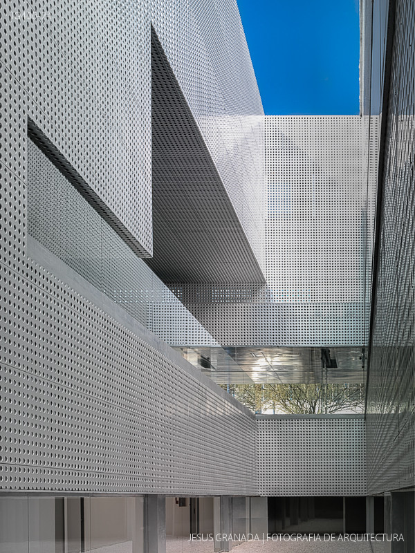 mgm hospital cartuja sevilla arquitectura andalucia morales giles jg400 24