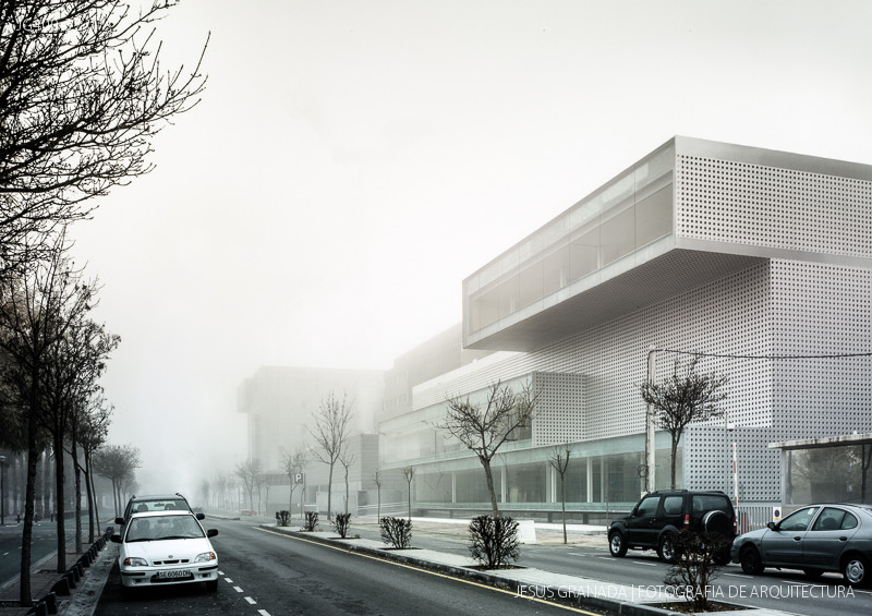 mgm hospital cartuja sevilla arquitectura andalucia morales giles jg400 32