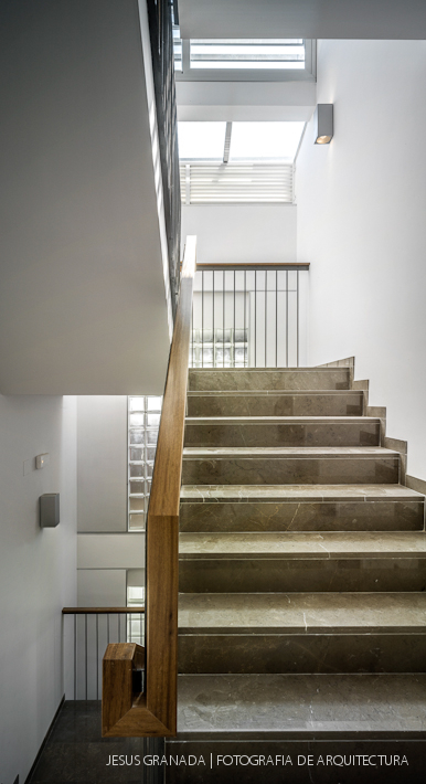 casa vazquez sevilla victor garcia trejo 43212 ret