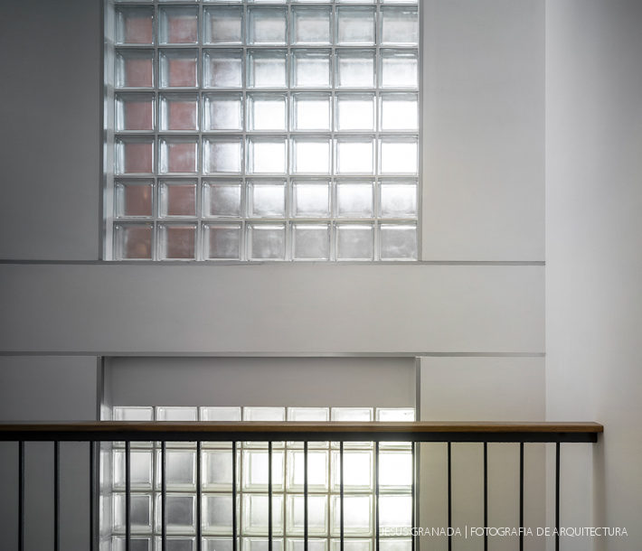 casa vazquez sevilla victor garcia trejo 43213 ret