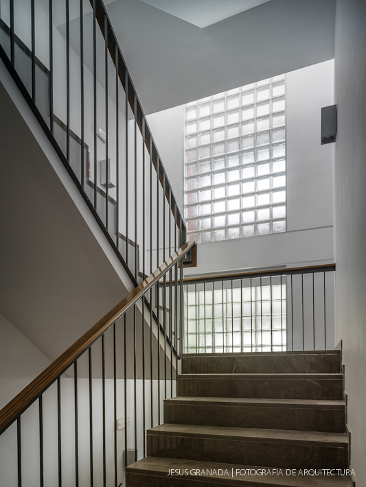 casa vazquez sevilla victor garcia trejo 43214 ret