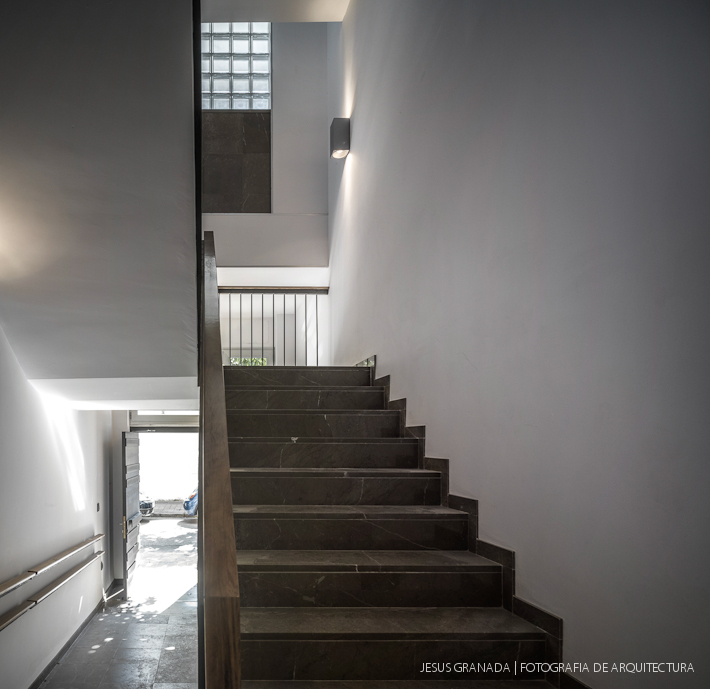 casa vazquez sevilla victor garcia trejo 43216 ret