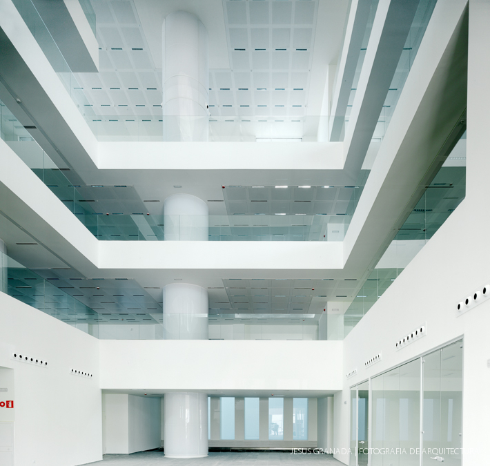 sede agencia andaluza energia ruiz larrea asociados arquitectos 40540