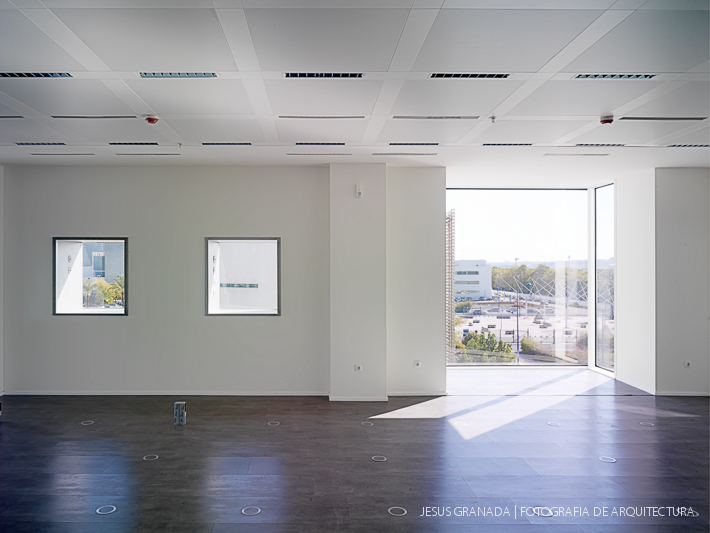 sede agencia andaluza energia ruiz larrea asociados arquitectos 40558