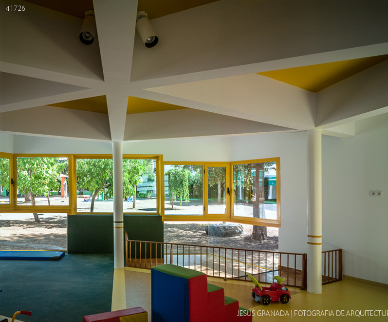 zafra ampliacion guarderia dario mateo ruben gonzalez 41726