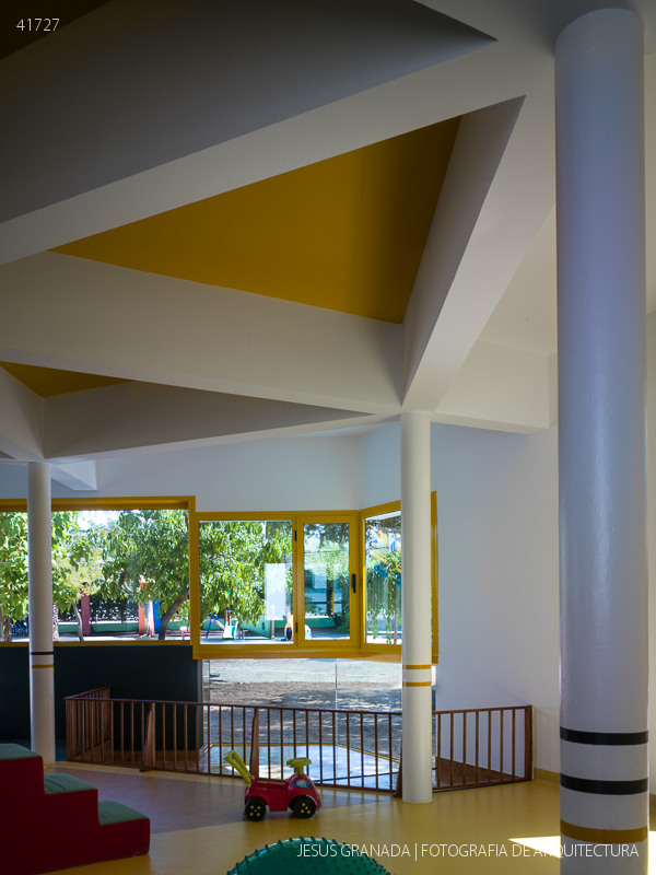 zafra ampliacion guarderia dario mateo ruben gonzalez 41727