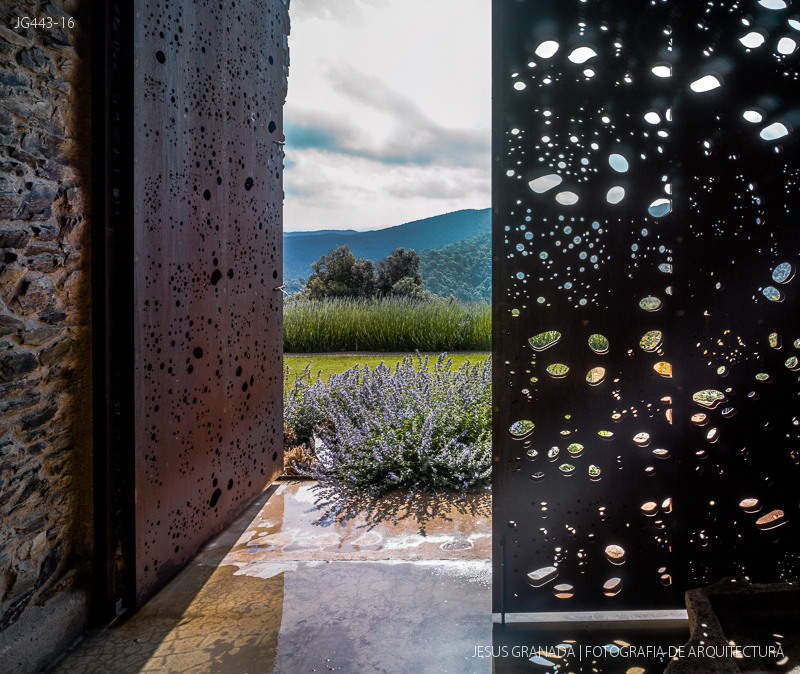 cal patro casa masia zest architecture gavarres jg443 161