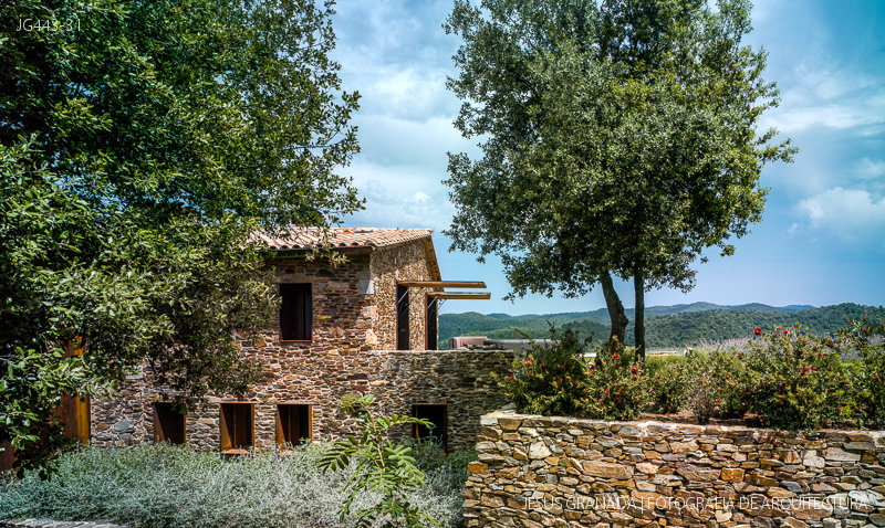 cal patro casa masia zest architecture gavarres jg443 311