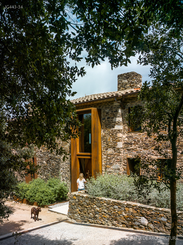 cal patro casa masia zest architecture gavarres jg443 341