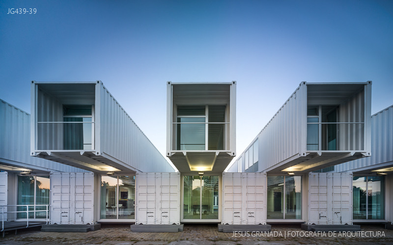 terminal de cruceros sevilla muelle delicias hombre de piedra contendores buro4 andalucia arquitectura jg439 39