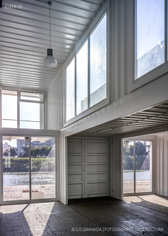 terminal de cruceros sevilla muelle delicias hombre de piedra contendores buro4 andalucia arquitectura jg439 50