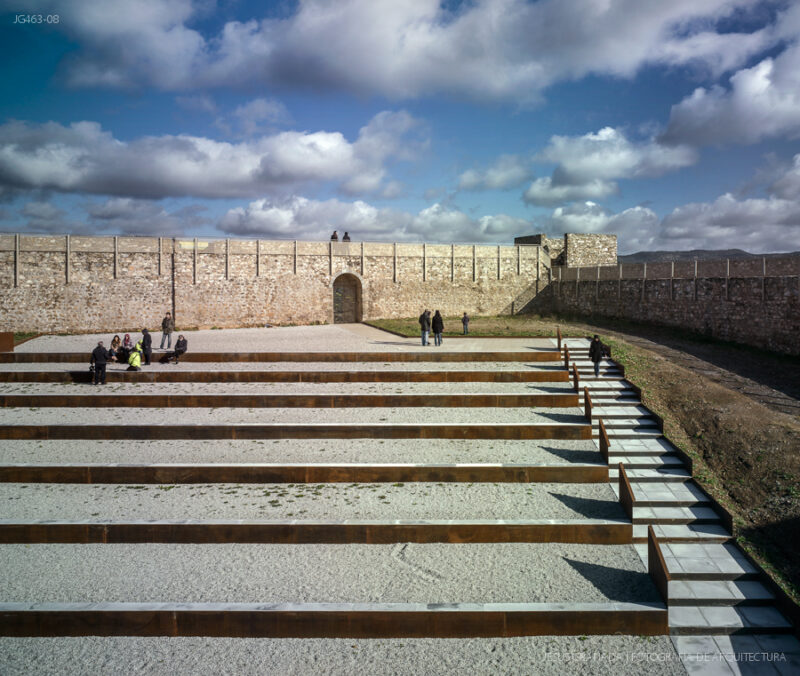 CASTILLO REAL DE JARA VILLEGAS BUENO ARQUITECTOS JG463 08