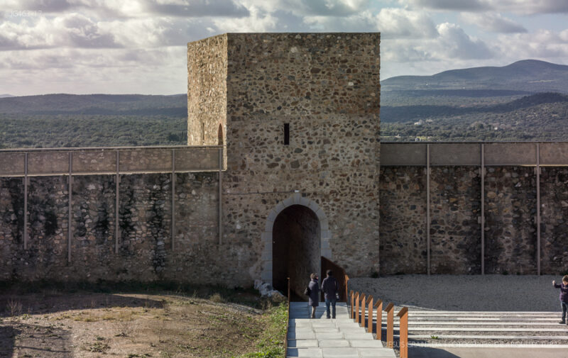 CASTILLO REAL DE JARA VILLEGAS BUENO ARQUITECTOS JG463 17
