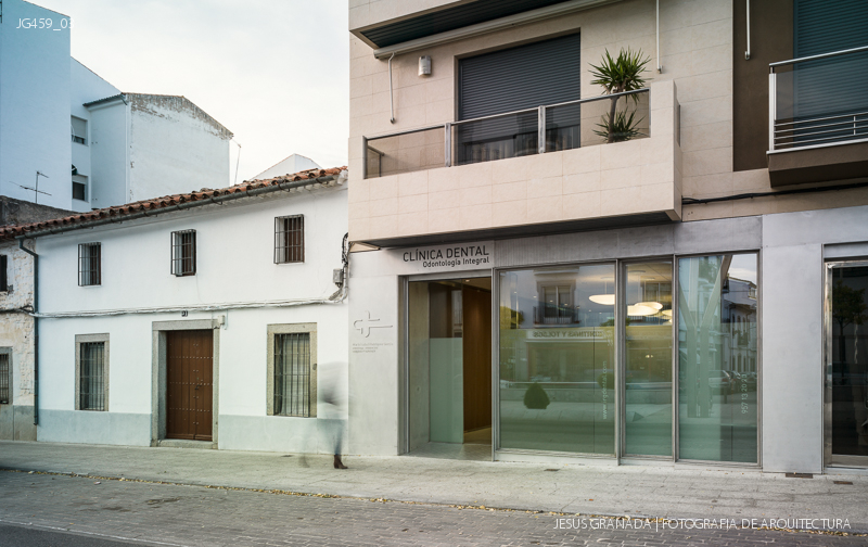 ODONTOLOGIA POZOBLANCO BAUM ISABEL RODRIGUEZ JG459 03