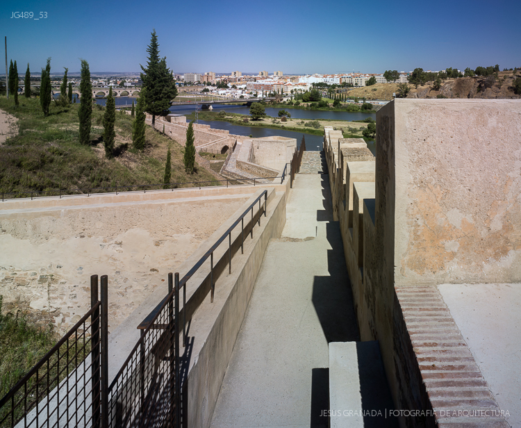 REHABILITACION ALCAZABA BADAJOZ JULIAN PRIETO JORGE LOPEZ JG489 53