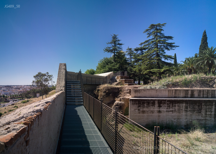 REHABILITACION ALCAZABA BADAJOZ JULIAN PRIETO JORGE LOPEZ JG489 58