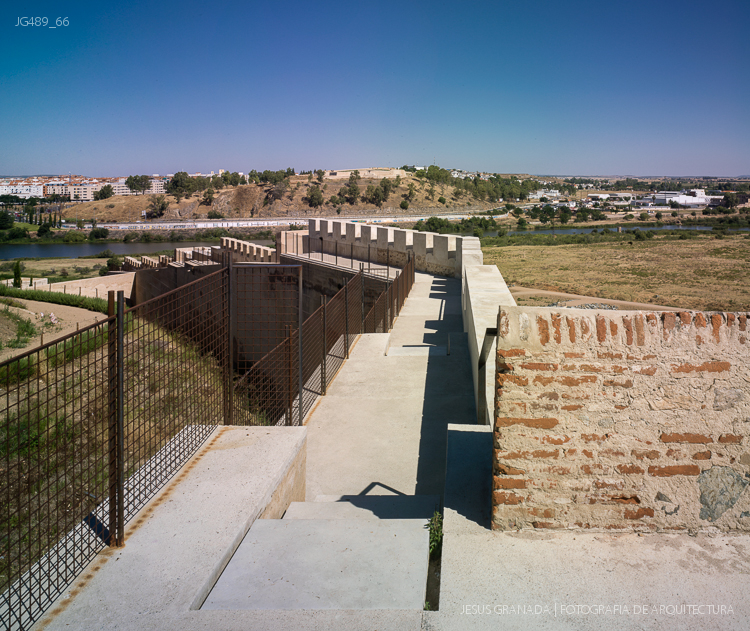 REHABILITACION ALCAZABA BADAJOZ JULIAN PRIETO JORGE LOPEZ JG489 66