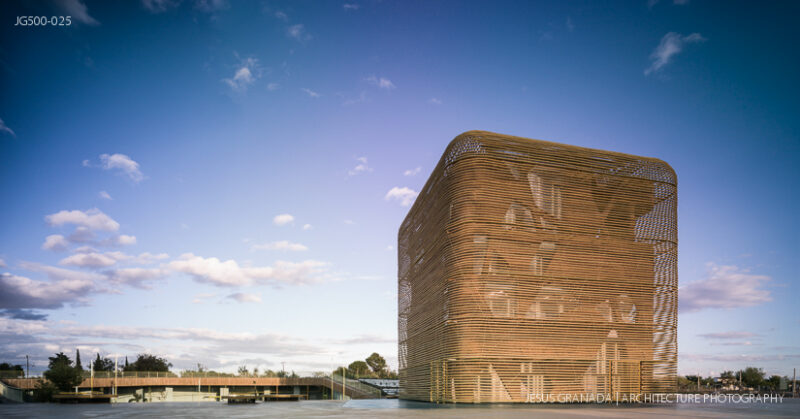 VILLANUEVA CONGRESS CENTER PANCORBO DEVILLAR CHACON MARTIN JG500 025