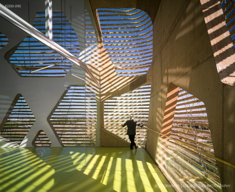 VILLANUEVA CONGRESS CENTER PANCORBO DEVILLAR CHACON MARTIN JG500 090