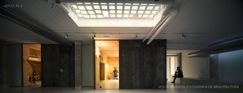 ENSAYO ACCADEMIA PIACCERE ALQUAI BAUM ARQUITECTOS OSB JG523 01 2