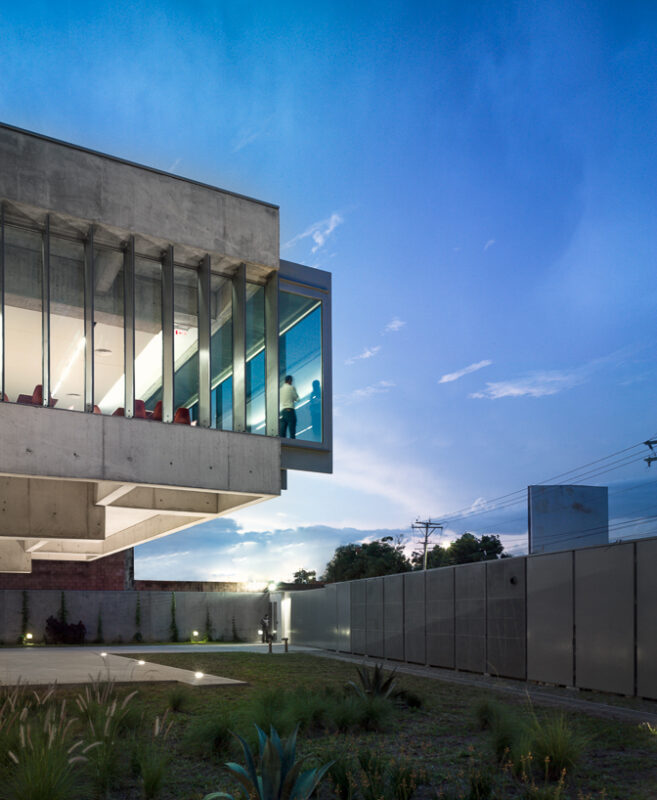 SEDE GRUPO PUMA SALVADOR RUIZ PARDO NEBREDA 11 JG539 85 1