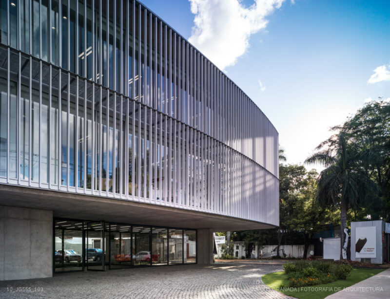 SEDE PUMA ENERGY PARAGUAY PARDO NEBREDA 10 JG555 103 1