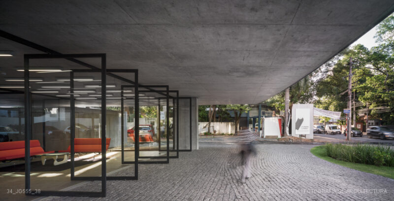 SEDE PUMA ENERGY PARAGUAY PARDO NEBREDA 34 JG555 38 1