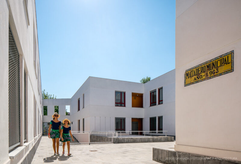 Viviendas sociales junto al cementerio de Chipiona