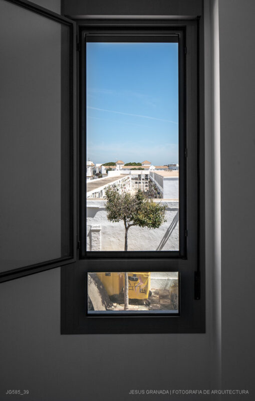 Viviendas sociales junto al cementerio de Chipiona