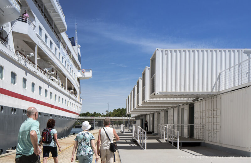Terminal de cruceros del puerto de Sevilla
