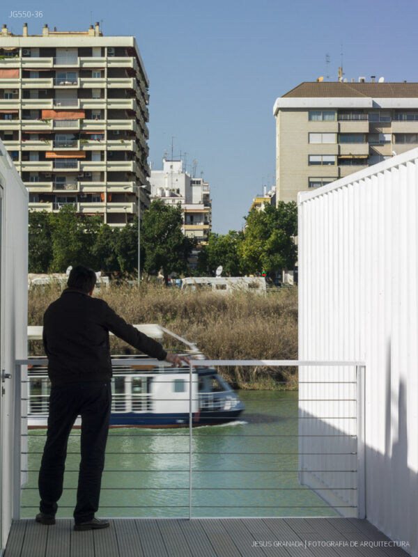 Terminal de cruceros del puerto de Sevilla