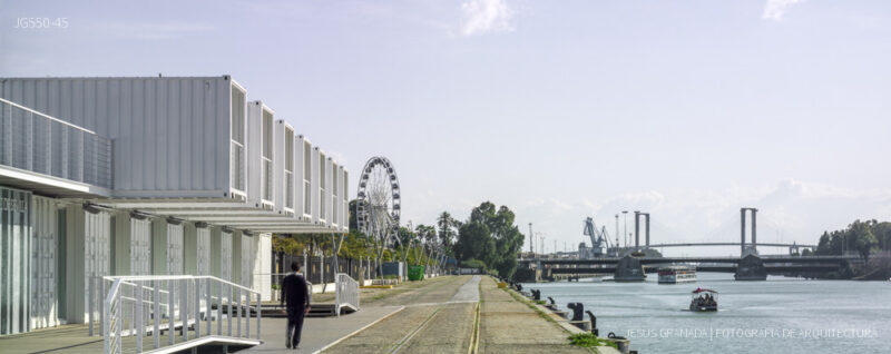 Terminal de cruceros del puerto de Sevilla