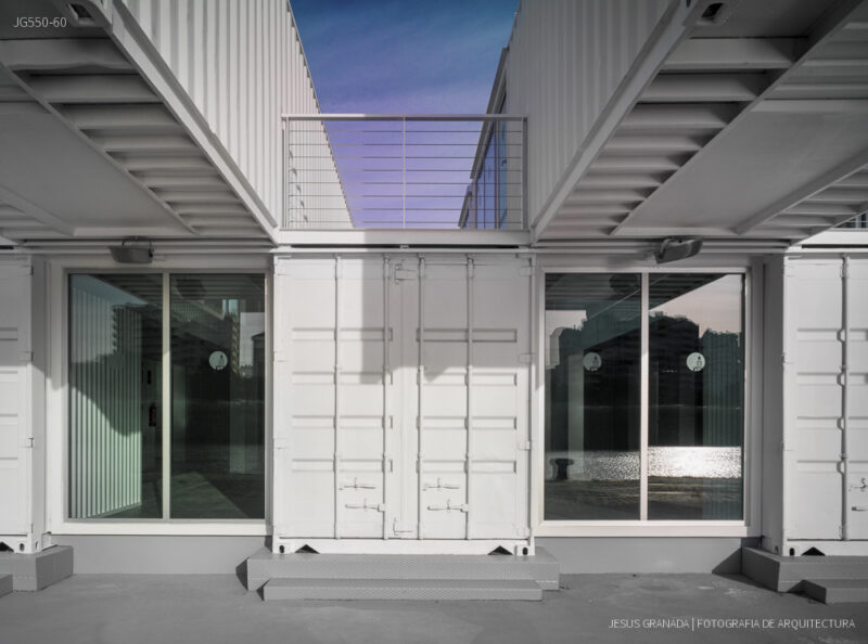 Terminal de cruceros del puerto de Sevilla