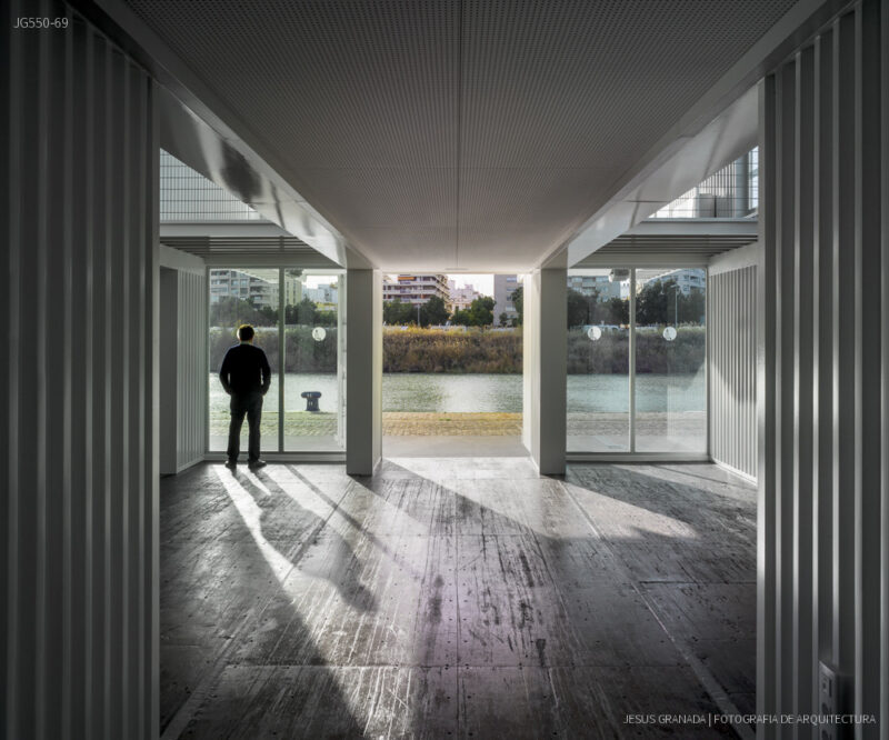 Terminal de cruceros del puerto de Sevilla