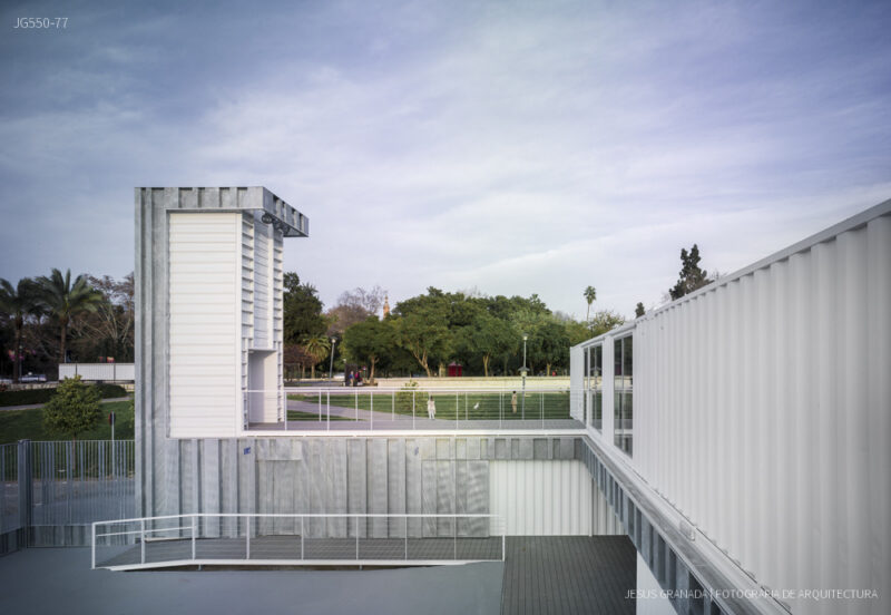 Terminal de cruceros del puerto de Sevilla