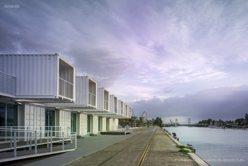 Terminal de cruceros del puerto de Sevilla