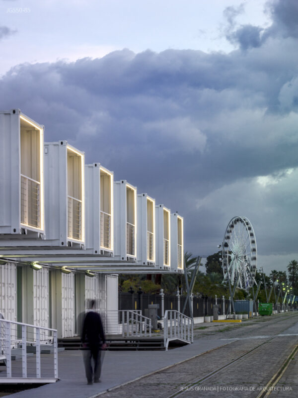 Terminal de cruceros del puerto de Sevilla