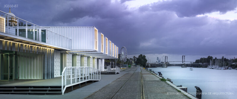 Terminal de cruceros del puerto de Sevilla