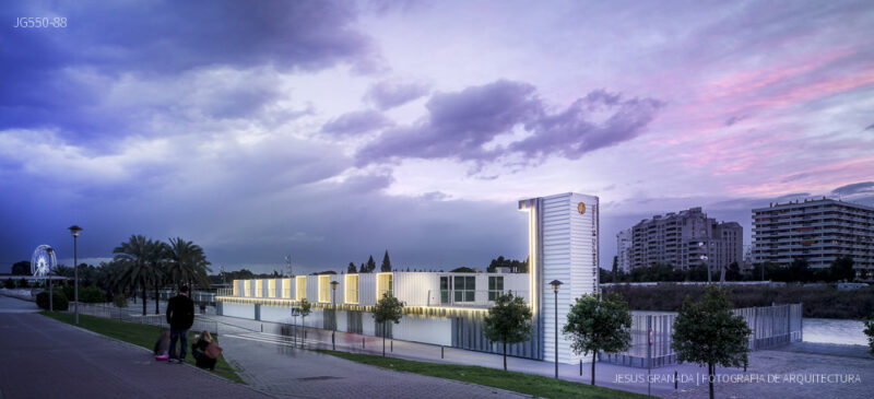 Terminal de cruceros del puerto de Sevilla