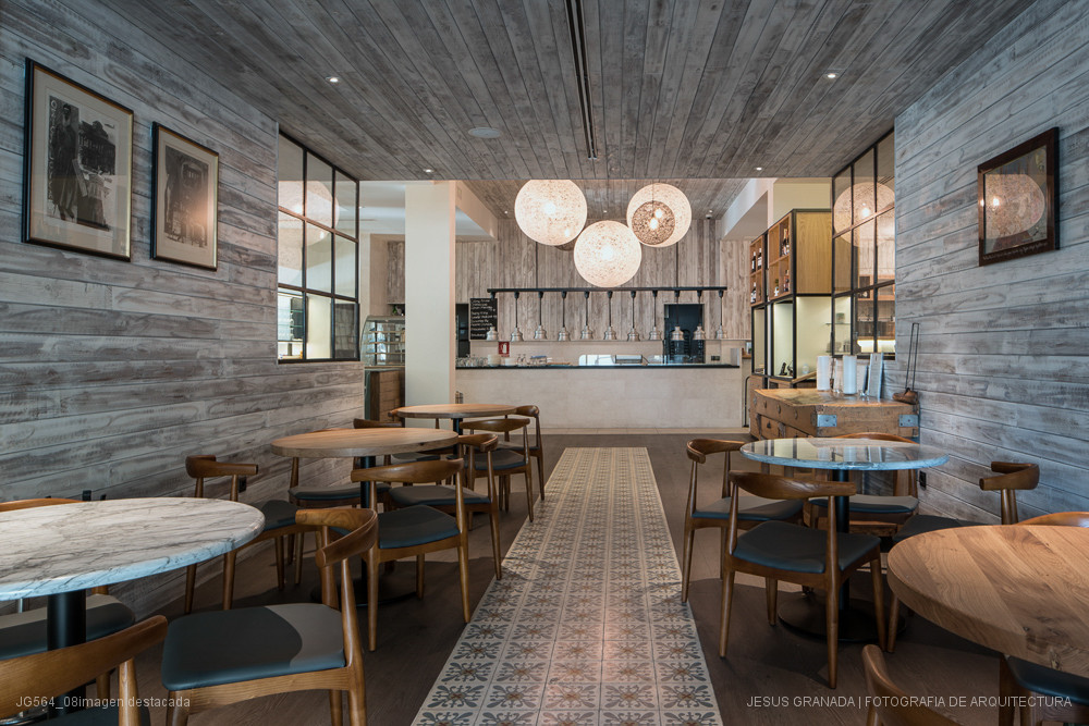 Reconversión del pabellón de la Navegación de Sevilla, España.