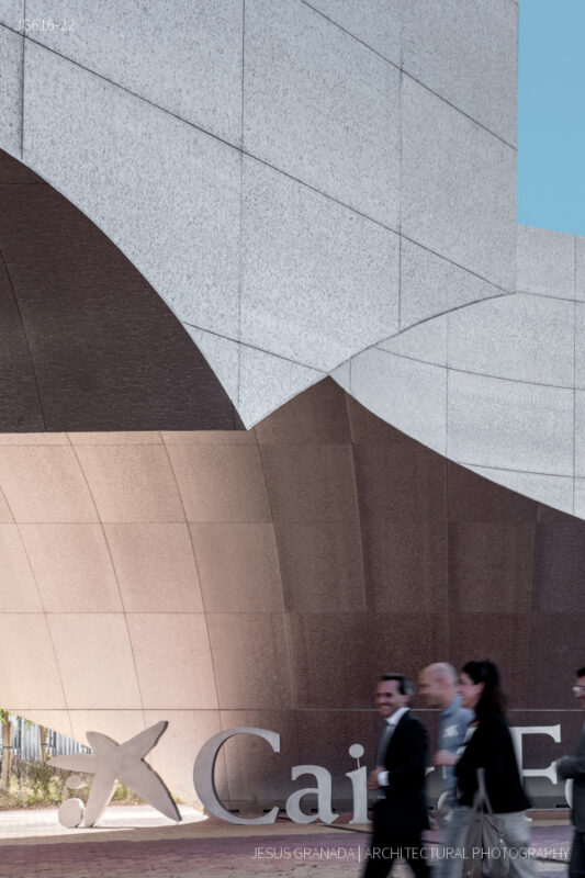 Caixaforum Sevilla. Marquesina de acceso.