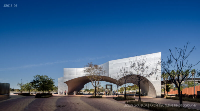 Caixaforum Sevilla. Marquesina de acceso.