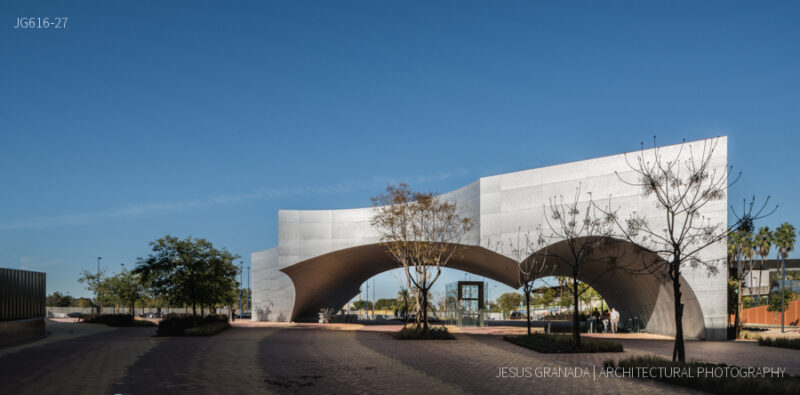 Caixaforum Sevilla. Marquesina de acceso.