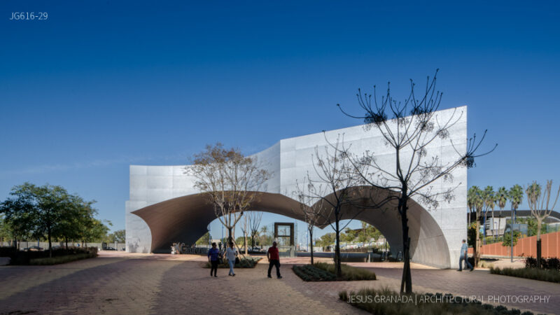 Caixaforum Sevilla. Marquesina de acceso.