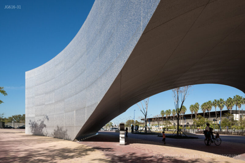 Caixaforum Sevilla. Marquesina de acceso.
